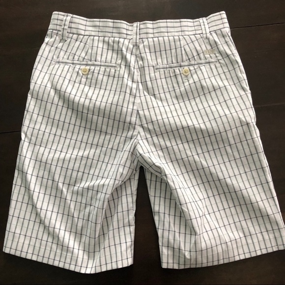 Izod shorts - Picture 2 of 5
